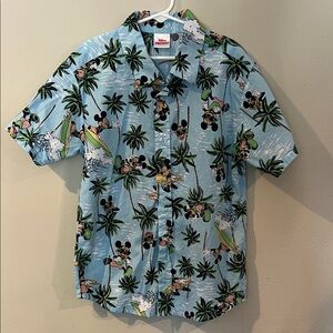Boys size 10-12 Disney Mickey Mouse button down shirt